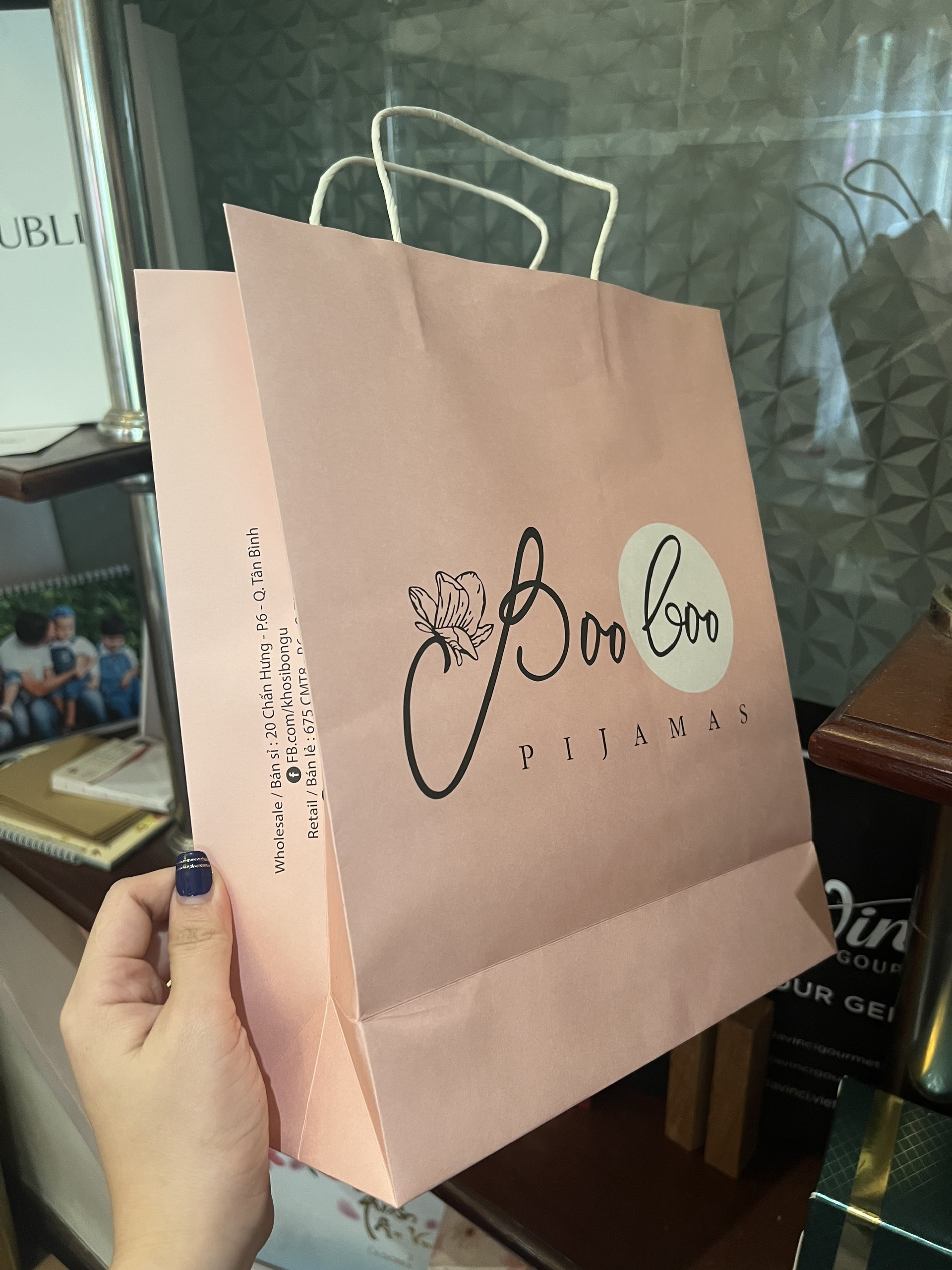 Túi giấy in logo shop thời trang Boo Boo Pijamas